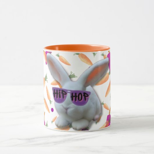 Kleurrijke Wortelen en Whimsical Bunny Mok (Midden)