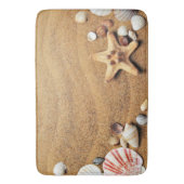 kleurrijke zeeschelpen op de zand badmat (Voorkant Verticaal)