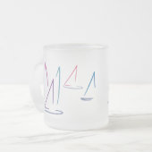 Kleurrijke zeilboten, voorgekookte Mok (Voorkant links)