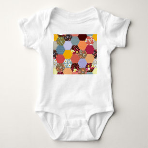 Kleurrijke zeshoek bloemen quilten ontwerp romper