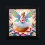 Kleurrijke zomer Fairy Two illustratie Cadeaudoosje<br><div class="desc">Dompel jezelf onder in de betoverende schoonheid van een levendige zomerse sprookjesillustratie.</div>