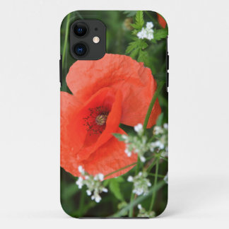 Kleurrijke zomerbloem in groene vegetatie Case-Mate iPhone case