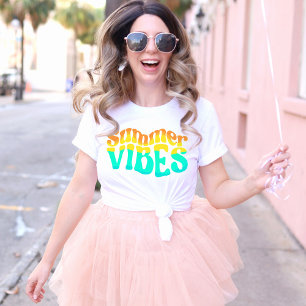 Kleurrijke zomerknoppen Verwarmd schrijven T-shirt