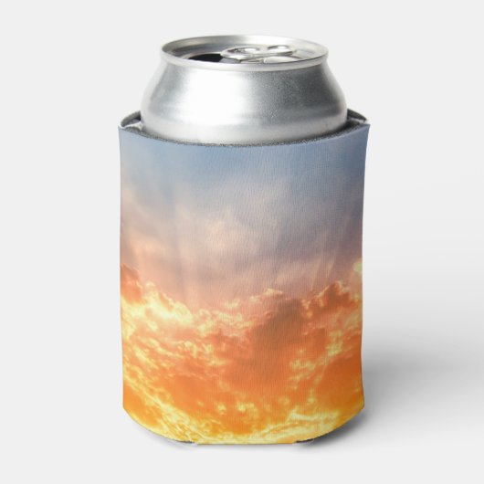 Kleurrijke zonsondergang: vurige hemel schemering. blikjeskoeler (Blikje Voorkant)