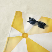 Kleurrijke zwembad en zwembad dingen met naam strandlaken (In situ)