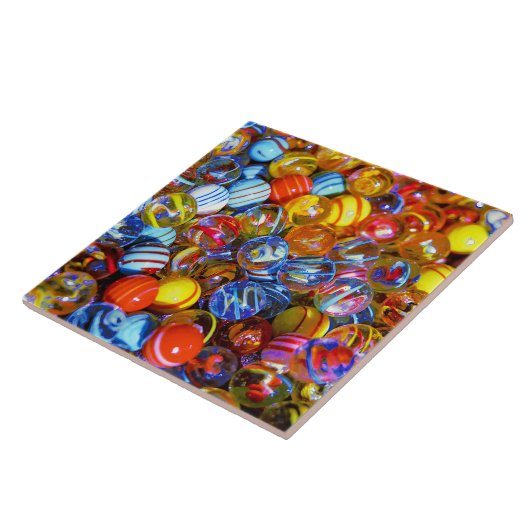 Kleurstoffen van glas tegeltje (Zijkant)