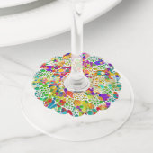 Kleurvolle Stippen Spirals Handschilderen 2 Wijnglaslabel (Dichtbij)