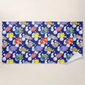 Kleurvolle vis witte belletjes diepblauwe achtergr strandlaken (Voorkant)