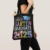 Kleuterschool Afgestudeerd 2025 Diploma Uitreiking Tote Bag (Dichtbij)