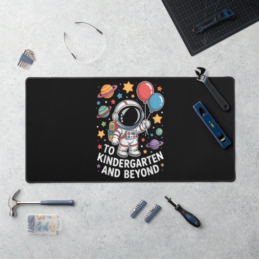 Kleuterschool En Verder Ruimtevaarder Ruimte Bureaumat (Werkstation)