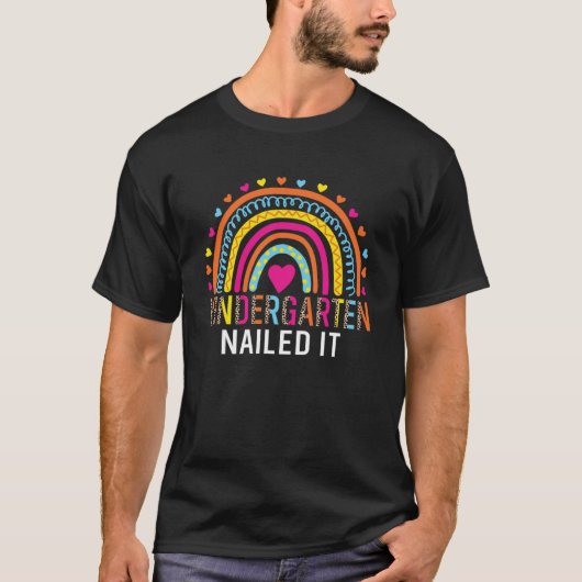 Kleuterschool genageld het regenboog Afstuderen me T-shirt (Voorkant)