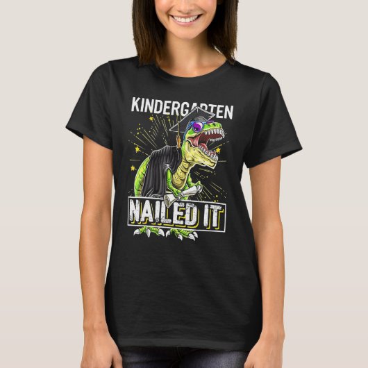 Kleuterschool is geslaagd t-shirt (Voorkant)