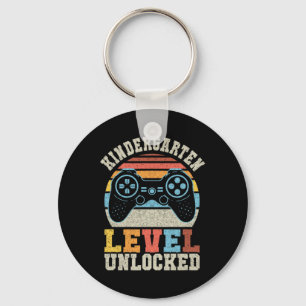 Kleuterschool niveau ontgrendelde gamer 1e dag van sleutelhanger