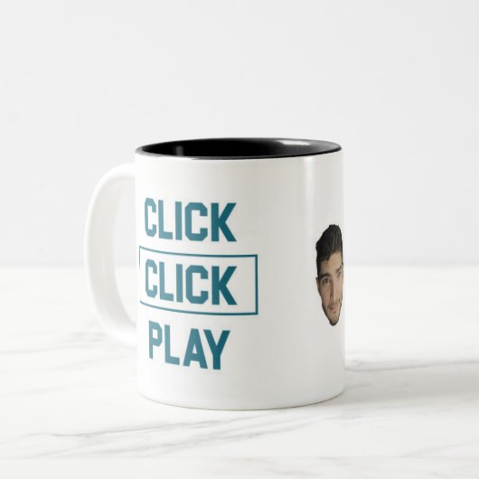 Klik op Mok afspelen (Voorkant links)