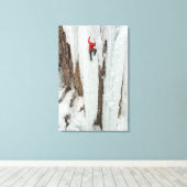 Klimijijs op man, Colorado Canvas Afdruk (Insitu (Houten vloer))