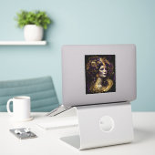Klimt Geïnspireerde Koningin Goddess Sticker (Laptop op bureau)