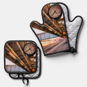 Klok ,bij het station ovenwant & pannenlap set (Voorkant / Achterkant)