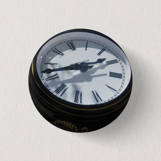 "Klok Button! " Ronde Button 3,2 Cm (Voorkant)