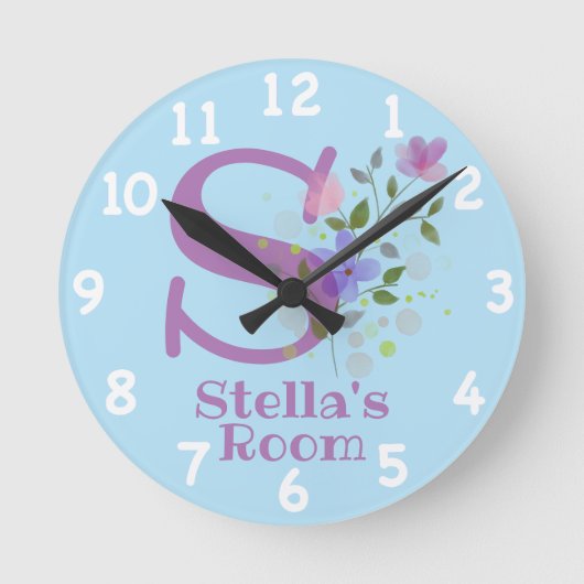 Klok in bloemontwerp met naam Stella & initiaal (Voorkant)