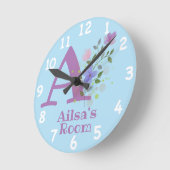 Klok in een Floral Ontwerp met Naam & Initiaal (Hoek)