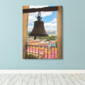 Klok in een kerktoren, Cuba Canvas Afdruk (Insitu (Houten vloer))
