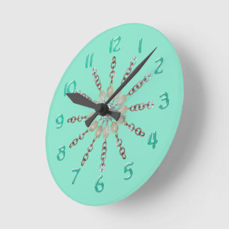 Klok - Koperketting en kralen