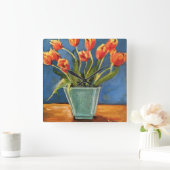 Klok met rode Oranje Tulpen (Huis)