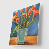 Klok met rode Oranje Tulpen (Hoek)