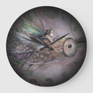 Klok met zwevende fee en uil fantasie kunst