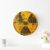 klok van de container voor beschadigd kernafval (Huis)