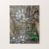 Klok werkt in toren legpuzzel (Verticaal)