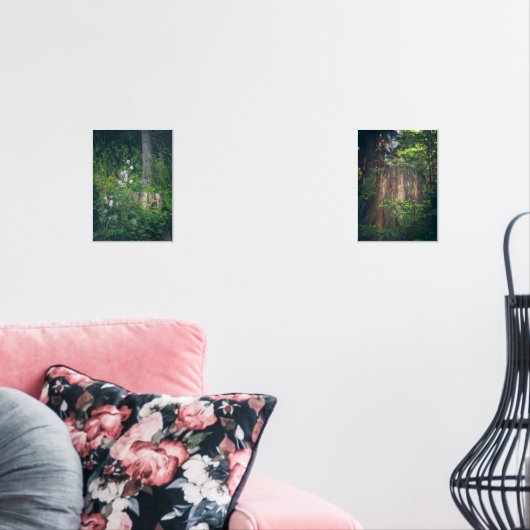 Klokbloemen en een boomstronk in het zomerbos muurkunst sets (Woonkamer)