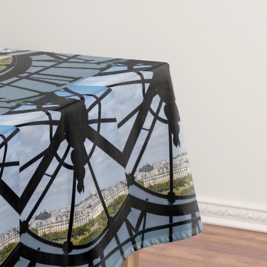 Klokje voor reuzenglas bij Musée d'Orsay - Parijs Tafelkleed (Voorbeeld)