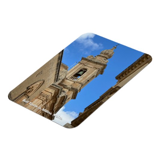 Klokkentoren in Mdina, Malta. Magneet (Linkerzijde)