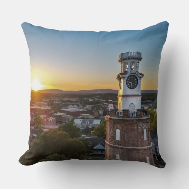 KLOKTOREN KUSSEN (Voorkant)