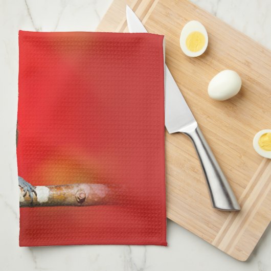 Kluipkip met zwarte afdekking met rode herfst-blad theedoek (Quarter Fold)