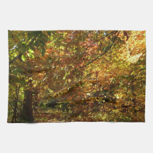 Kluwen van herfstbladeren II Gele herfst fotografi Theedoek