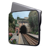 Knaresborough treinstation laptop sleeve (Voorkant Links)