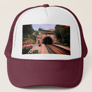 Knaresborough-treintunnel Trucker Pet
