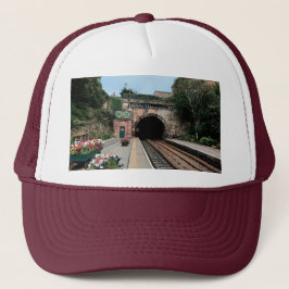 Knaresborough-treintunnel Trucker Pet