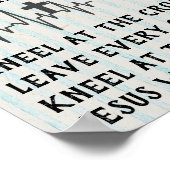 Kneel bij het Cross-Christelijk Poster (Hoek)