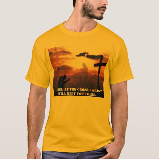 Kneel bij het kruis T/shirt T-shirt (Voorkant)