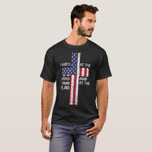 Kneel Cross op de herdenkingsdag T-shirt (Voorkant volledig)