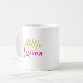 Kneel voor de koningin koffiemok (Voorkant links)