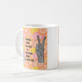 Kneel voor vrede en rechtvaardigheid koffiemok (Voorkant links)