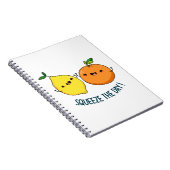 Kneep de Dag Positieve Fruit Grappen Notitieboek (Rechterzijde)