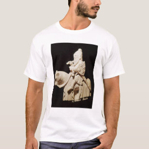 Knight in armor op zijn paard t-shirt