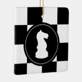Knight Kerstmis op Chessboard Keramisch Ornament (Rechts)