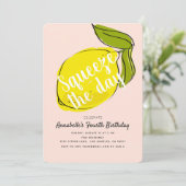 Knijp de dag citroen citrus roze meisje verjaardag kaart (Staand voorkant)