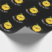 Knijp de dag Grappige citroen Pun Dark BG Cadeaupapier (Hoek)